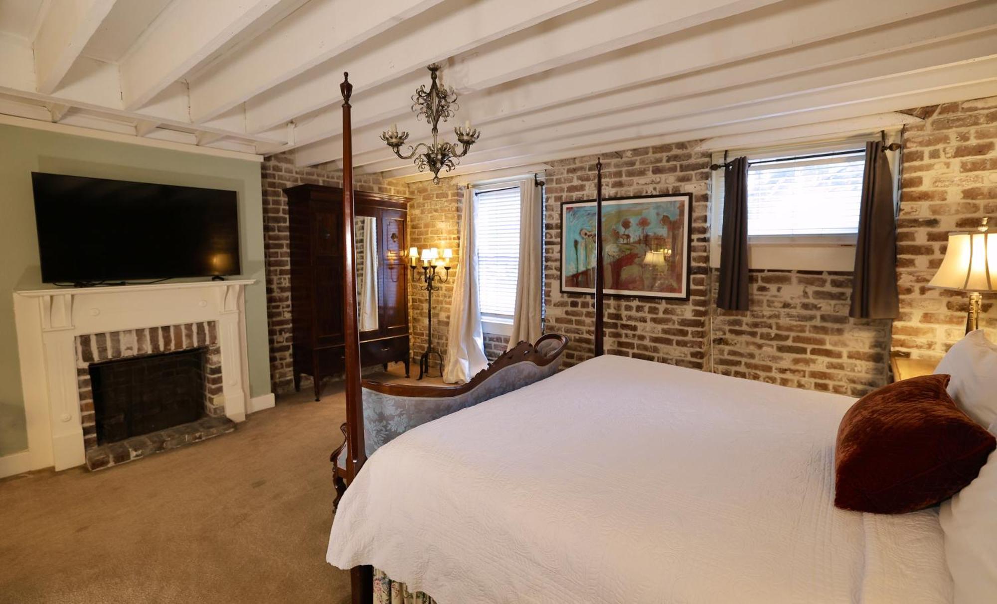 Foley House Bed & Breakfast